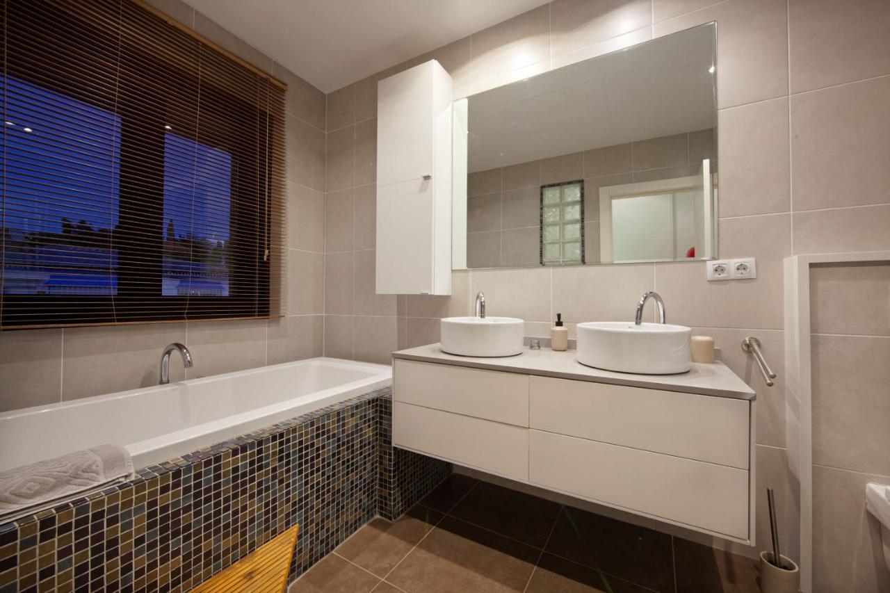 מארבלה Modern Villa Close To Costabella Beach מראה חיצוני תמונה